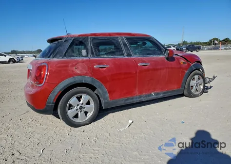 2015 Mini Cooper z USA, uszkodzony, nr VIN WMWXS5C57FT830072